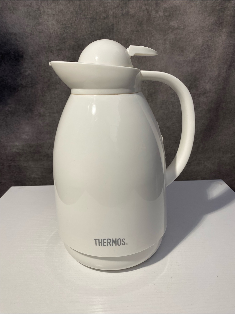 Thermos White Thermal Coffee Carafe Pitcher 1 Liter / 33 oz Glass Vacuum